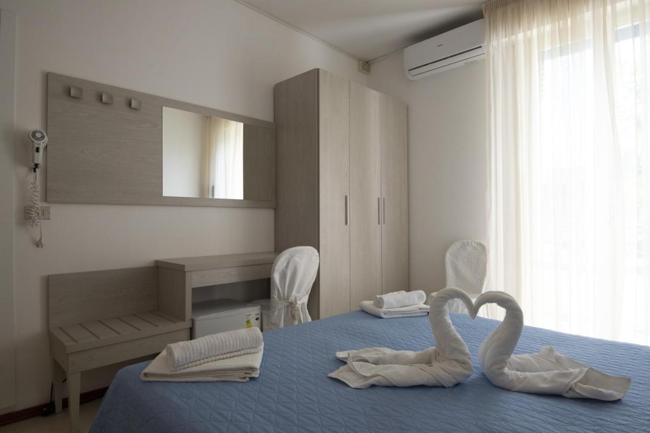 Hotel Carillon 벨레지아아지마리나 외부 사진